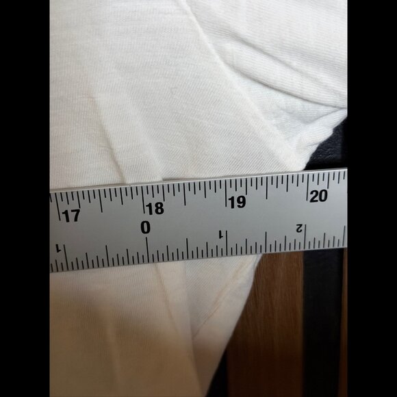 Buck Mason T Shirt Medium Mens White Short Sleeve Crewneck 100% Cotton Tee - Picture 3 of 7